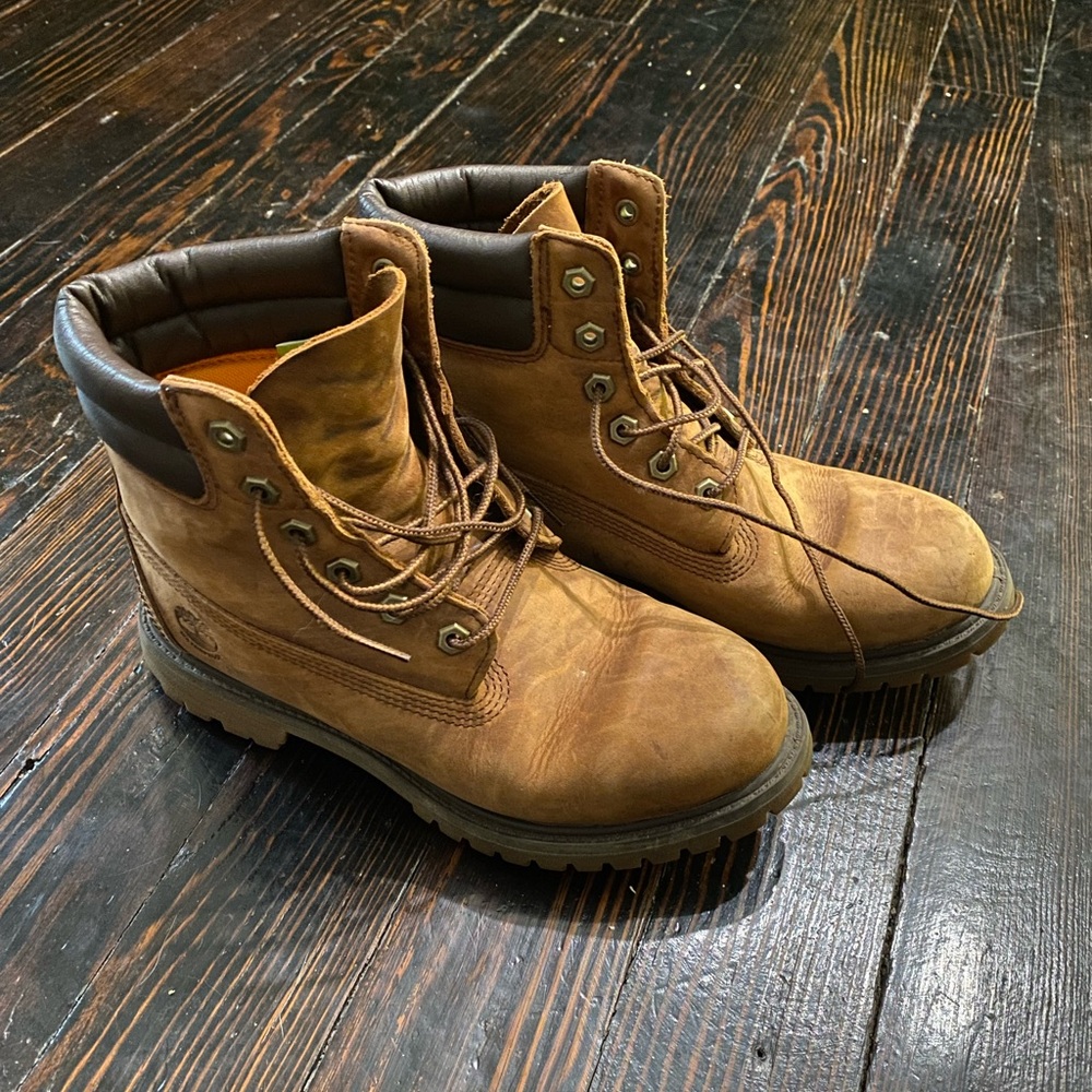Timberland Women’s Brown Leather Boots (waterproof)